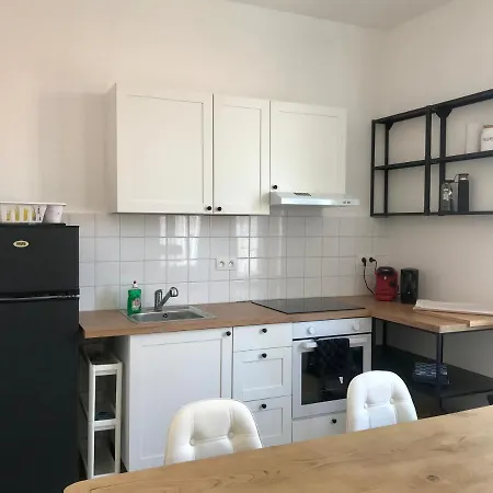 T2 De 48m2 Au Coeur Du Village De * Lezignan-Corbieres